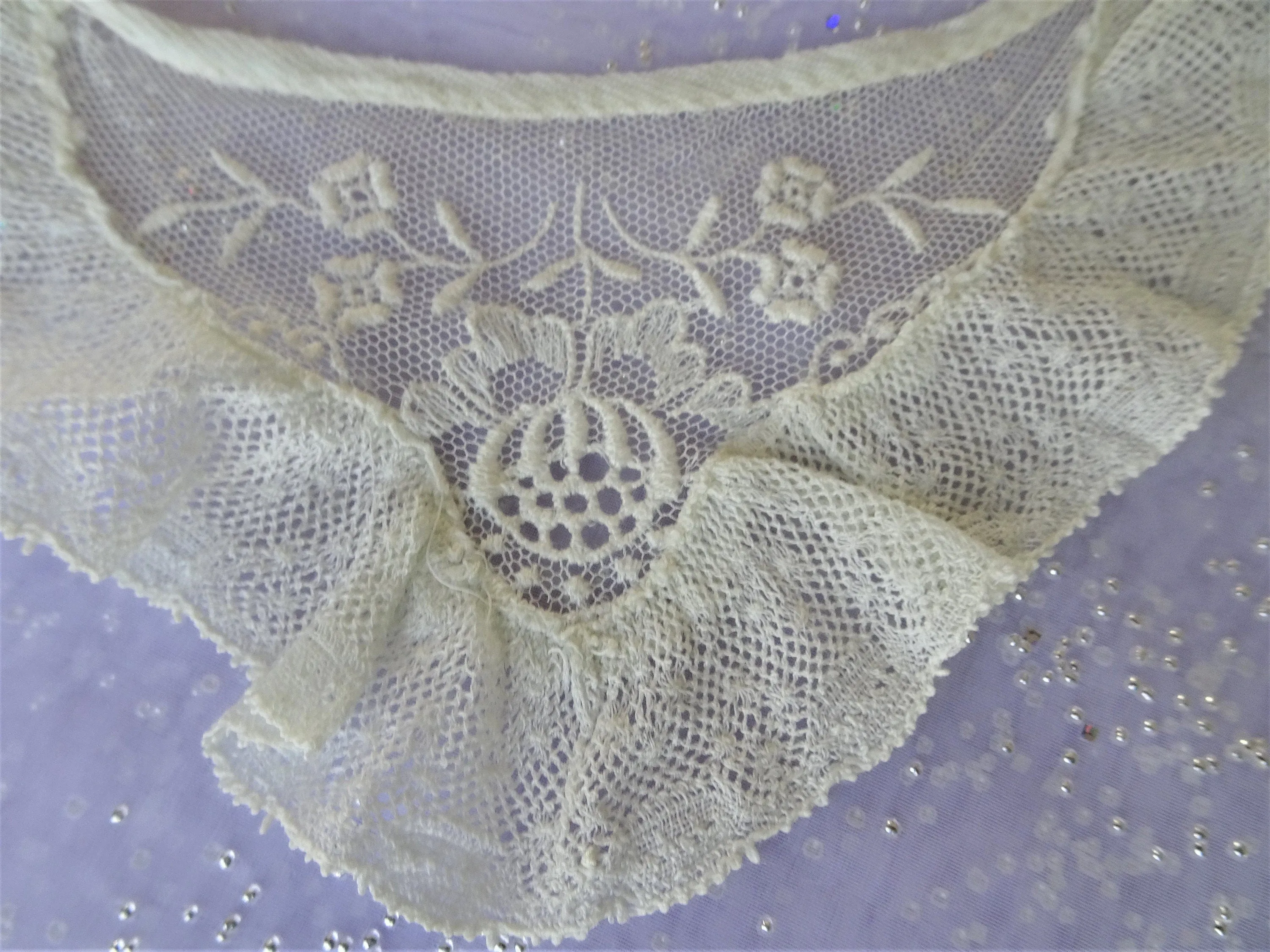 BEAUTIFUL Victorian Lace ,Lovely Netted Lace Panel, Perfect For Dolls Fine Heirloom Sewing,Collectible Vintage Lace