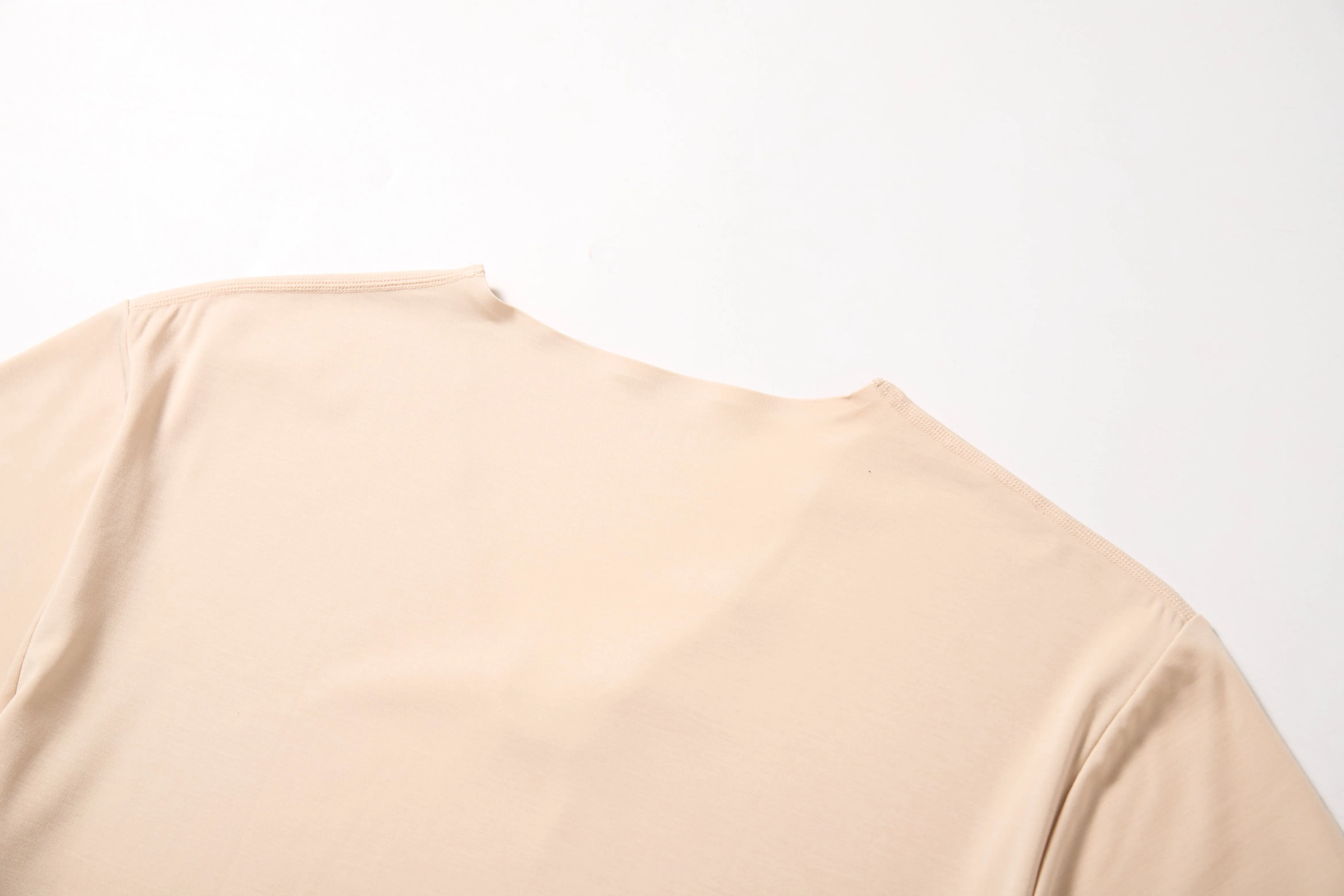Freeform TENCEL™ Modal Seamless Bonded V-Neck Short Sleeve T-Shirt