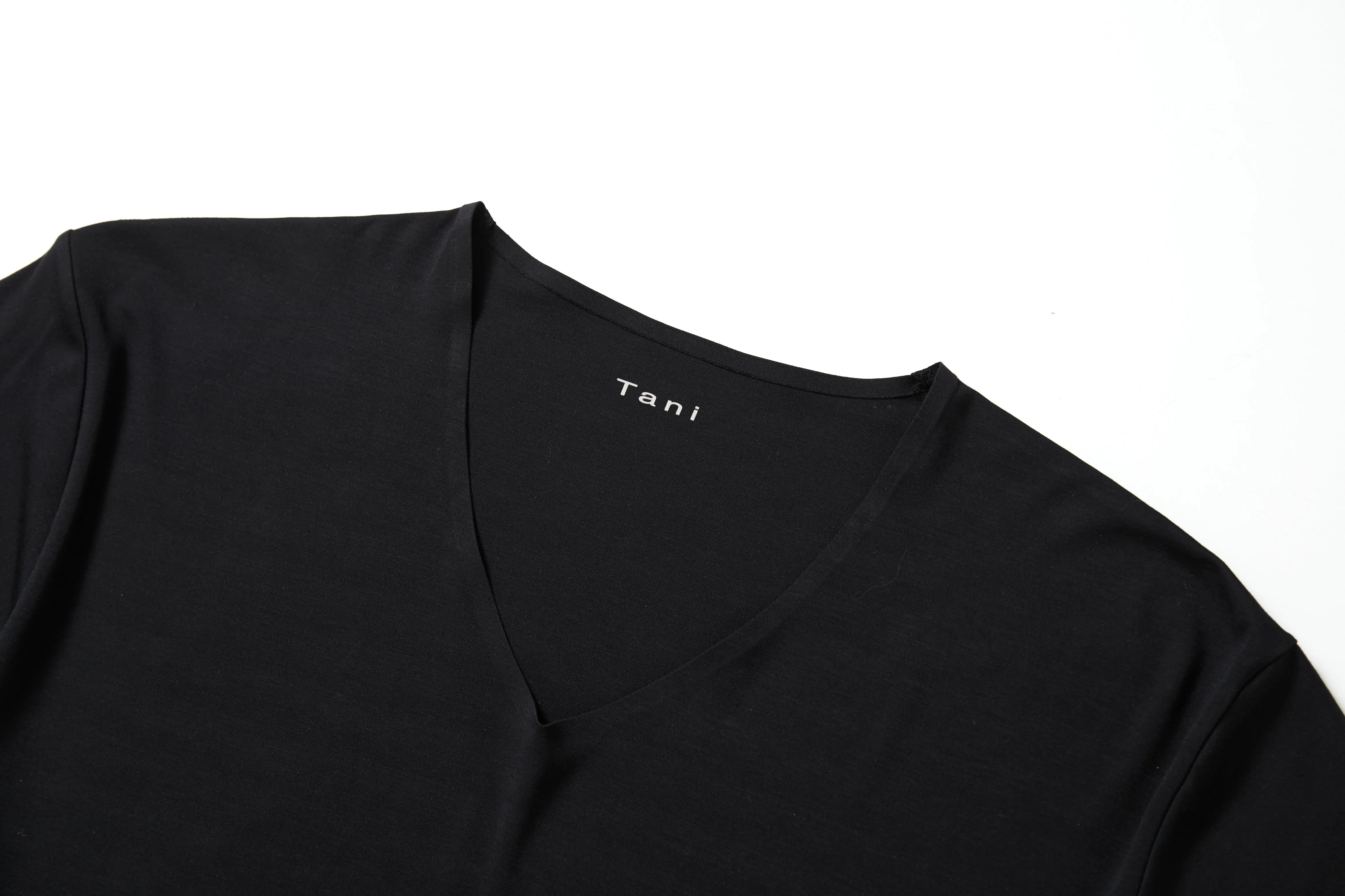 Freeform TENCEL™ Modal Seamless Bonded V-Neck Short Sleeve T-Shirt