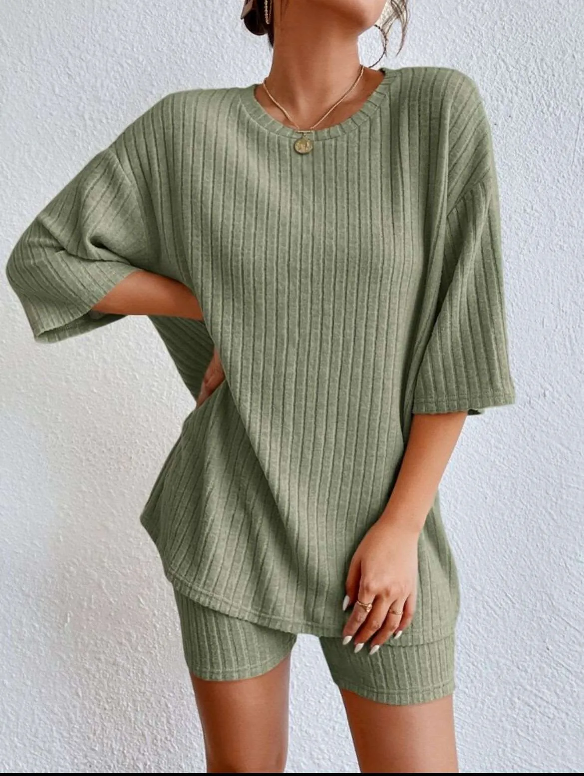 Women's Casual Short Sleeved Solid Color Two-Piece Outfit Set