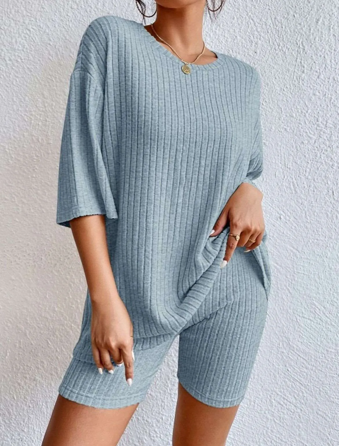 Women's Casual Short Sleeved Solid Color Two-Piece Outfit Set